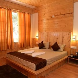 Great himalayan nature view cottage and resort, hotel em Gushaini