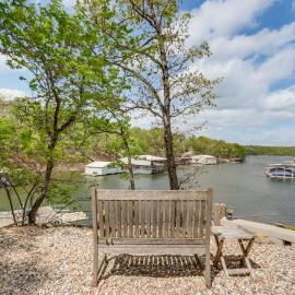 Grand Lake Group Getaway w/ Dock & Spacious Deck, hotel in Eucha