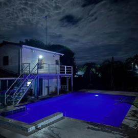 Casa con PISCINA PRIVADA Cielito, hotel en Flandes