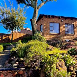 Pinnacle Pearl View Cottage, hotel a Johannesburg