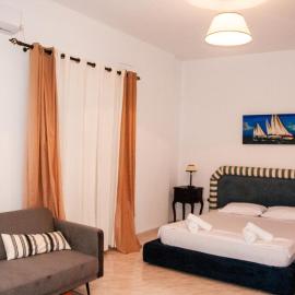 Arcadia Coastal Studio by ΜΡS, hotel di Xiropigado