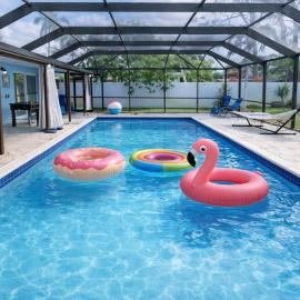 3BR Home with Pool & Pet, Sleeps 8, Near Hard Rock