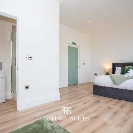 Spacious 5BR Ensuite Home - Sleeps 10 - Parking, hotel in Westoe