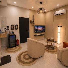 شقة بغرفتين نوم وصالة هادئة ومعزولة, hotel in Dammam