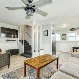 Beachfront - Private Walkover to Beach, hotel i Surfside Beach