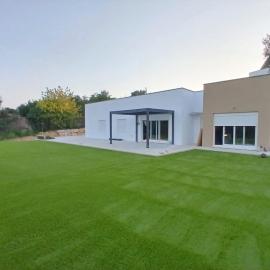 Casa nueva junto al aeropuerto Girona y Costa Brava, hotel in Vilobí d'Onyar