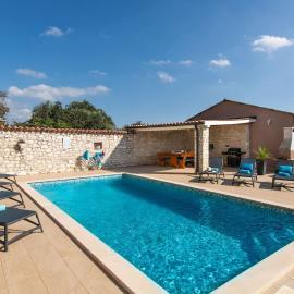 House Villa Lara