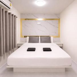 Pruksa House 3-Bedroom near Bangkok Airport with Free WiFi