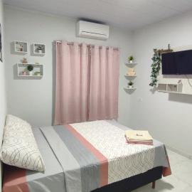 Quarto Casal Com AR Condicionado e Banheiro Privativo