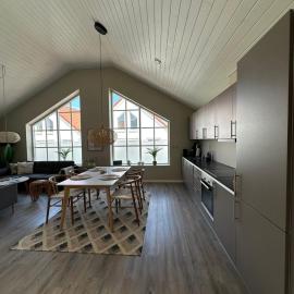 Holiday apartment in the heart of Blokhus, hotel in Blokhus