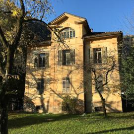 Apartment in Historic Villa, hotel a Faido