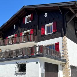 Chalet Le Nid D'argent - Dans la nature, viešbutis mieste Crans-Montana