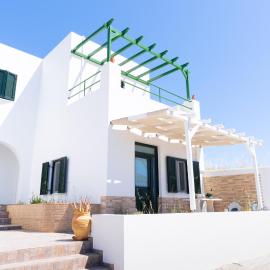 Charming Traditional Cycladic Studio in Zefyria、Zefiríaのホテル