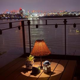 Warm and Welcoming Stay, hotel din North Woolwich