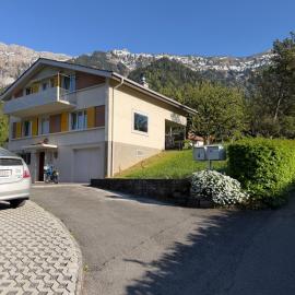 Mountain and Lake, Hotel in Bönigen