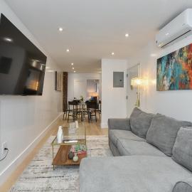 The New York Minute Apt -3 bedrooms -Sleeps 13
