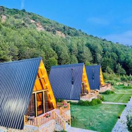 Alpine Cabins Gjinar, hotel in Gjinar