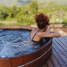 Leviê - Refúgio privativo com ôfuro e vista, hotel in Colinas Do Sul