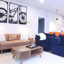 Trails End Deluxe 2BR Near OZ Trails & Bentonvil