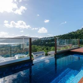 Nautilus on Nara - Spacious Airlie Beach Holiday Home with Ocean Views