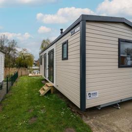 Cozy Caravan in Berlare for 6 people، فندق في Berlare