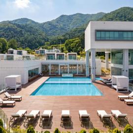 Over The Mountain, hotel em Gapyeong