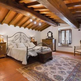 Casa Padronale Podere La Carbonaia، فندق في فيتشو