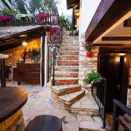 Guest House Nina, hotel in Berat