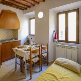 Gorgeous Apartment In Monterotondo Marittimo