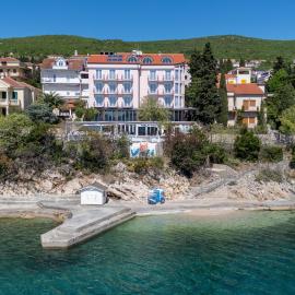 Hotel Vali Dramalj, khách sạn ở Crikvenica