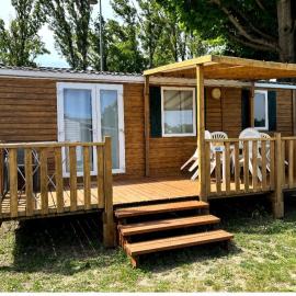 Mobil Home Confort 4 Places, hotelli kohteessa Biesheim