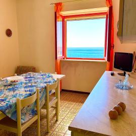 Sun Kissed - Home Holiday, Hotel in Torre Vado