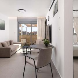 Modern Apartment with beautiful view of the Eilat Mountains