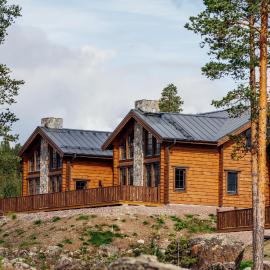 Vargen ett avskilt boende med bastu och brasa i Idre Bergsby