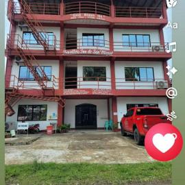 Traveller's Inn de San Miguel by Emely, hotel em Mambajao
