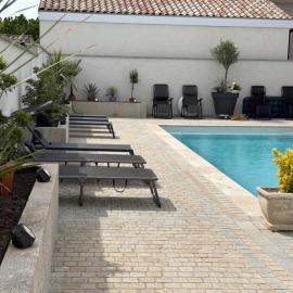 Les Crechois, hotel in Crêches-sur-Saône