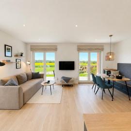 Ferienhaus Landliv Stuuv - hochwertig & stilvoll, hotel v destinaci Husby