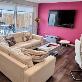 Cranachan Hot Tub by Carnoustie Golf & Distillery, hotel a Monifieth