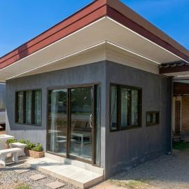 Phum Riang House، فندق في Chaiya