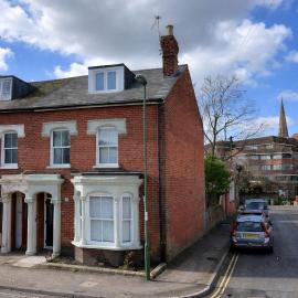 5-bedroom Townhouse