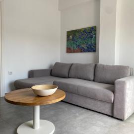 3 floor apartment Dionysos, for up to 9 guest, hotell sihtkohas Ofrínion