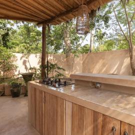 Private Villa with Soundproof Studio, Rooftop and Garden