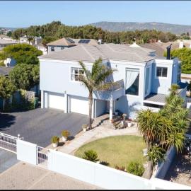 Dreamz On Sleigh, hotel in Langebaan