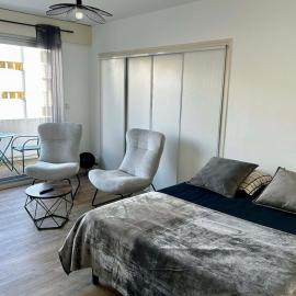 Appartement carmes, хотел в Орияк