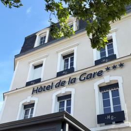Hôtel de la Gare - Restaurant Bistro Quai, hotel v destinaci La Roche-sur-Yon