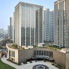 Four Points by Sheraton Zhengzhou East Railway Station, hotel in Zhengzhou