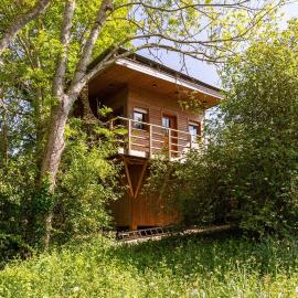 La Cabane Perchée, hotel em Vert