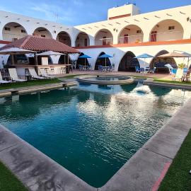 Hotel Hacienda Bugambilias La Paz, מלון בלה פז