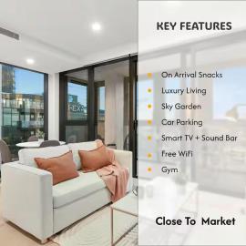 Lux Box Hill Retreat with Gym and Sky Garden