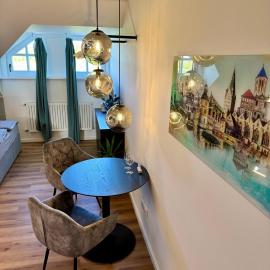 Appartement Land und Burg, hotelli kohteessa Büren